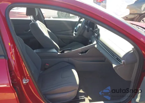 2022 Hyundai Elantra Sel z USA, uszkodzony, nr VIN KMHLM4AG6NU294102